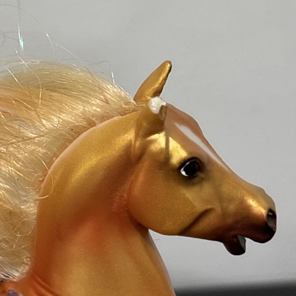 Wind Dancers Sirocco Pegasus Breyer Horse #100103 Retired Fairy Wings READ - Picture 4 of 9